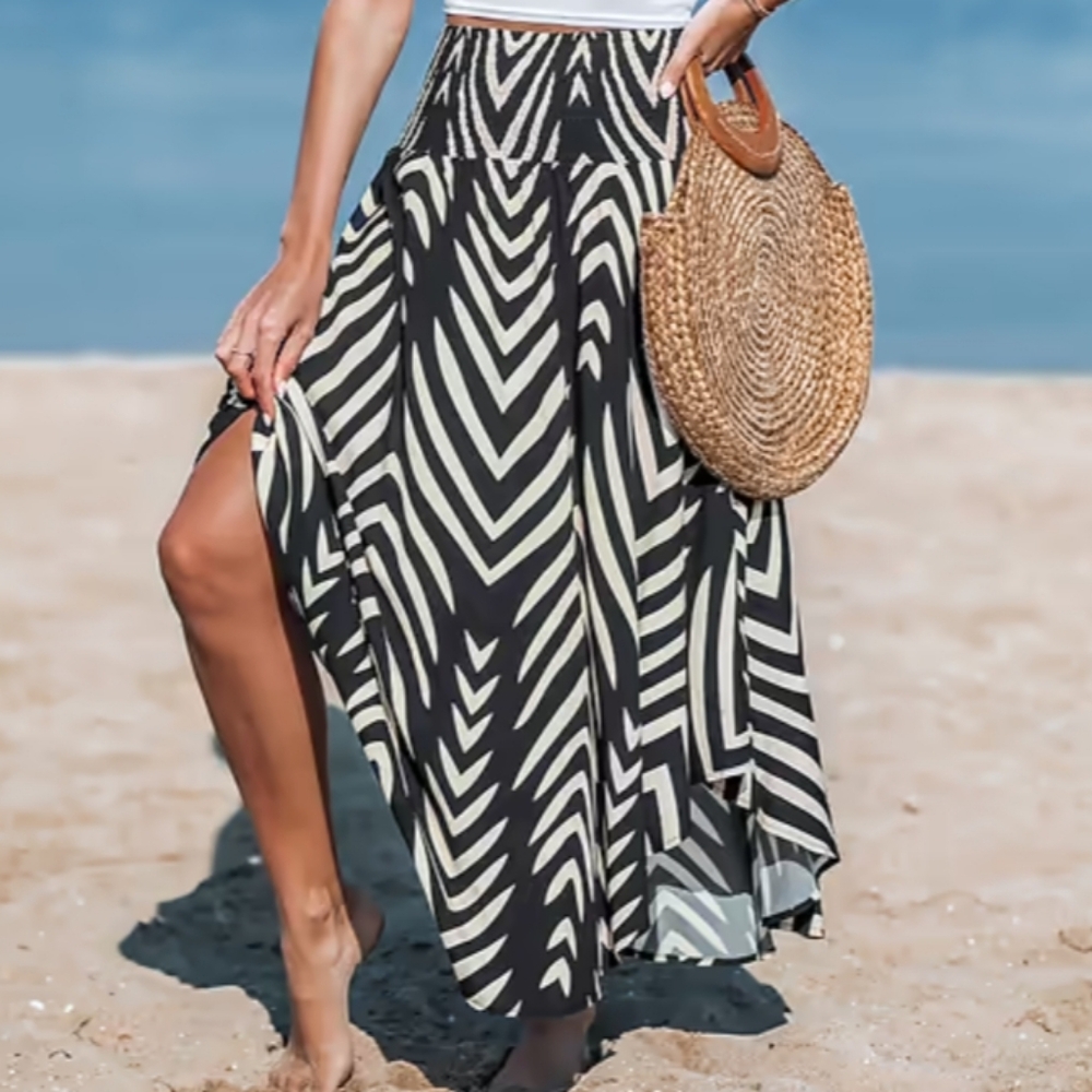 Cupshe Navy and Cream A-Line stretchy Skirt Size XL